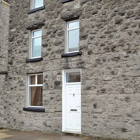 13 Brodgen Street ألفرستون